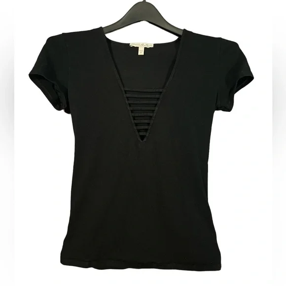 Express Women’s Black Cutout Shirt Small - Picture 1 of 3